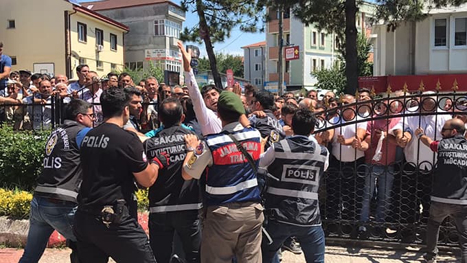 Hamile kadın ve 10 aylık bebeği öldürüldü