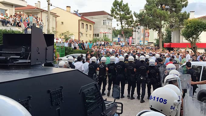 Hamile kadın ve 10 aylık bebeği öldürüldü