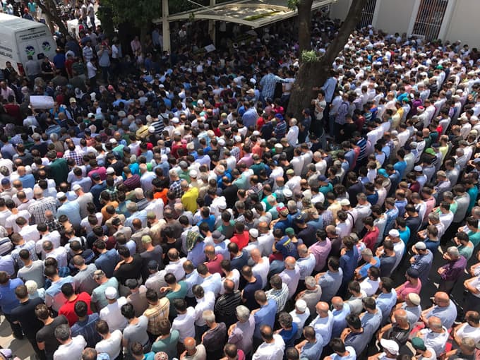 Vahşice öldürülen anne ve bebekleri uğurlandı