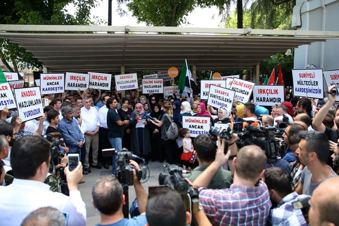 ''Suriyeli mülteciler kardeşimizdir''