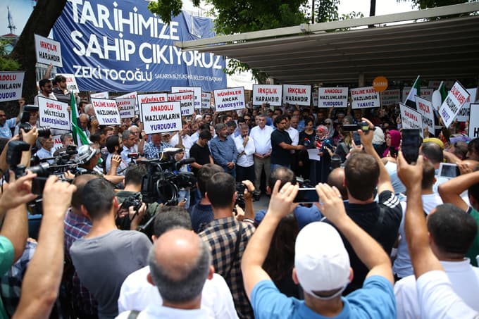 ''Suriyeli mülteciler kardeşimizdir''
