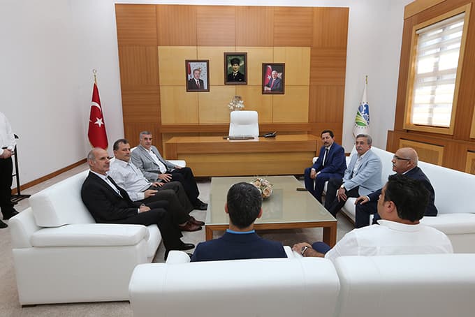 Meydanlar birlik ve beraberlik ruhu ile dolacak
