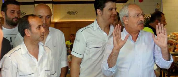 Kılıçdaroğlu, Adapazarı'nda ıslama köfte yedi