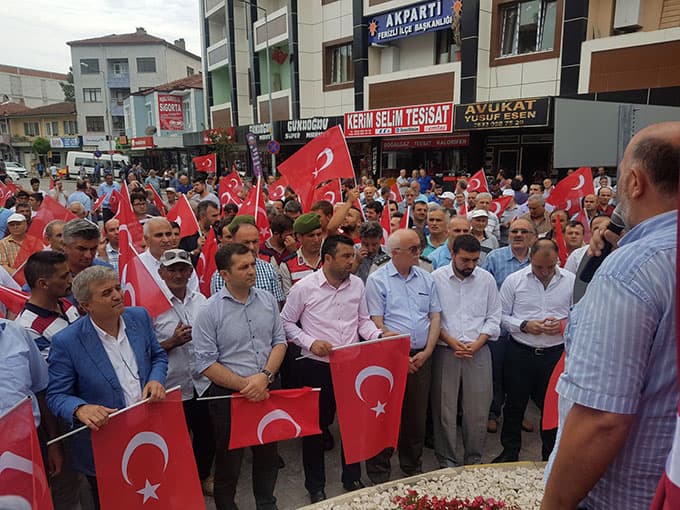 Ferizli, 15 Temmuz meydanına aktı