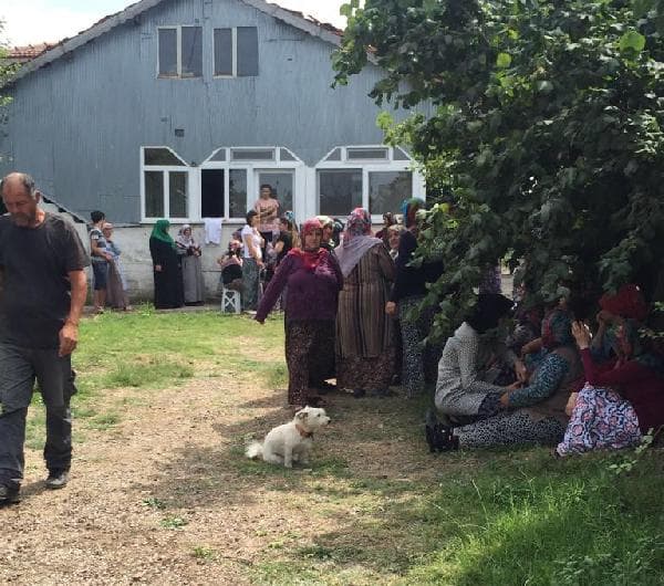 Samanlıkta intihar etti