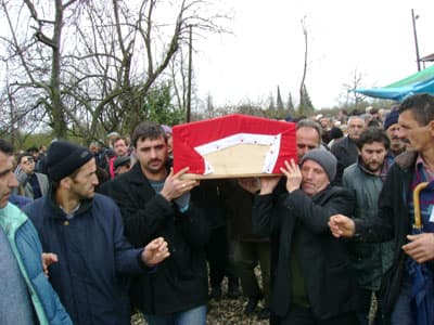 Şehit Er Toprağa Verildi
