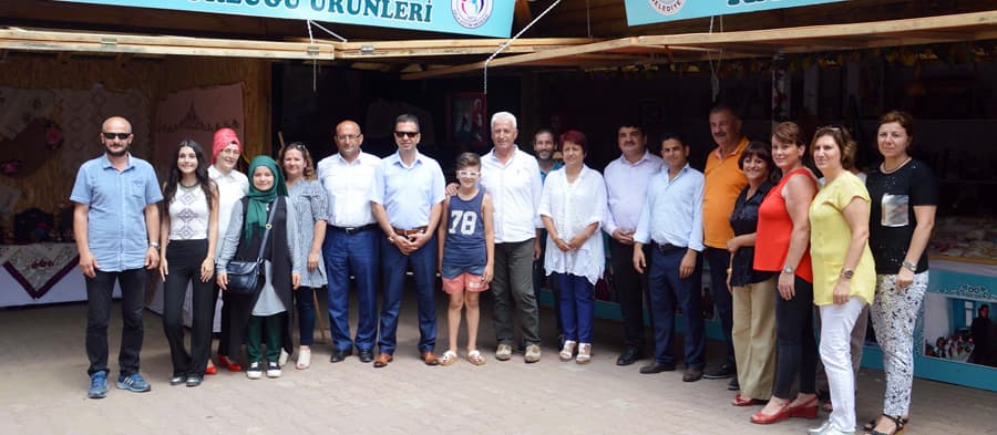 Karasulu kadınlar el emeklerini sundu