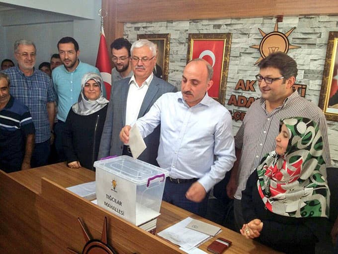 Partililer Delege seçimlerine akın etti