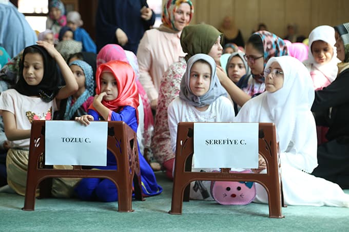 500 öğrenci Tozlu Camii'de buluştu