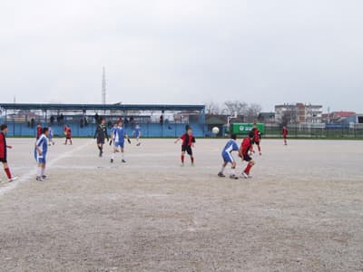 Yıldızlar Futbol&#8217;da Grup Müsabakaları Yapılıyor
