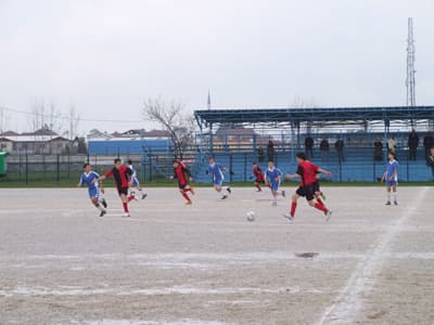 Yıldızlar Futbol&#8217;da Grup Müsabakaları Yapılıyor