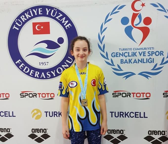 Sakaryalı yüzücüler Bursa'dan 9 altın madalya ile dönüyor