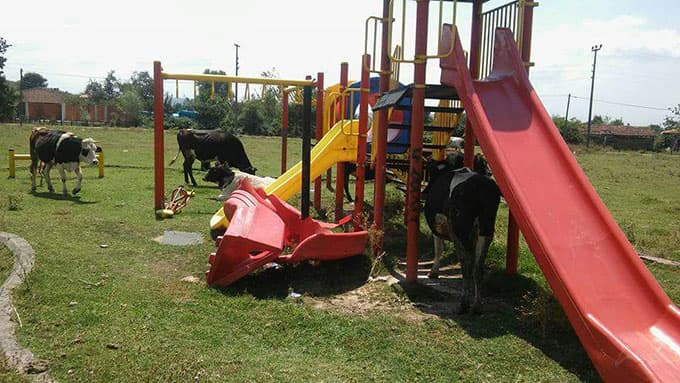 Çocuk parkının düşündüren hali