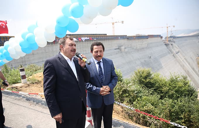 Bakan Eroğlu, Melen Barajı için Sakarya'ya geldi