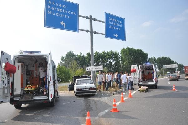 Kavşakta çarpıştılar
