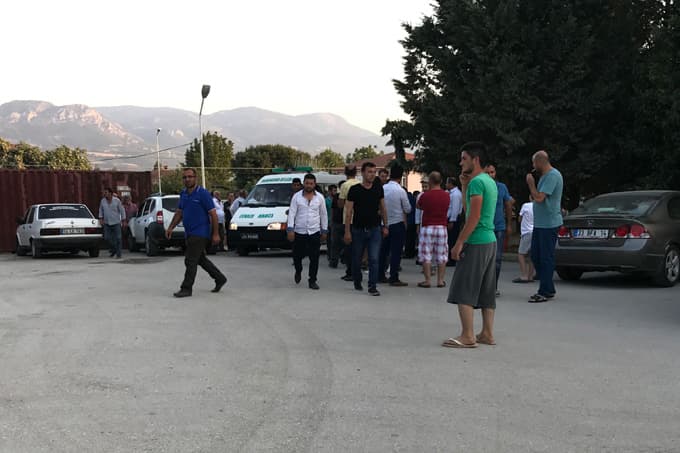 Baba ile oğlunu kaza ayırdı