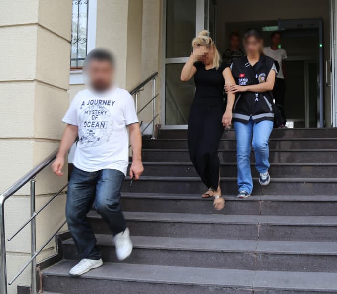 Kadın hırsızlar suçüstü yakalandı