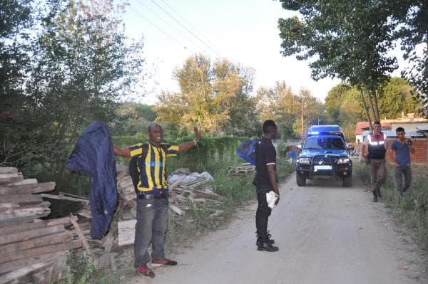 Afrikalı kaçak göçmenler Sakarya'da yakalandı
