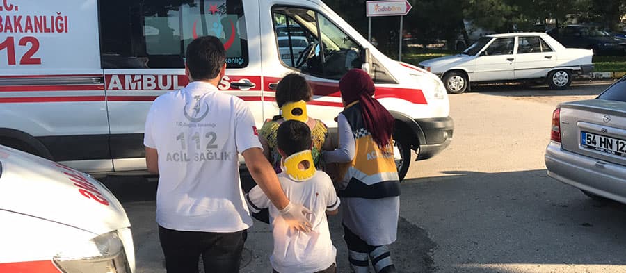 Şeker Mahallesi'nde kaza; 4'ü çocuk 6 yaralı