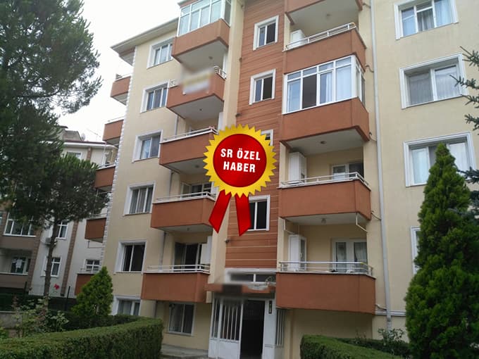 Babasına kızdı, evi yaktı