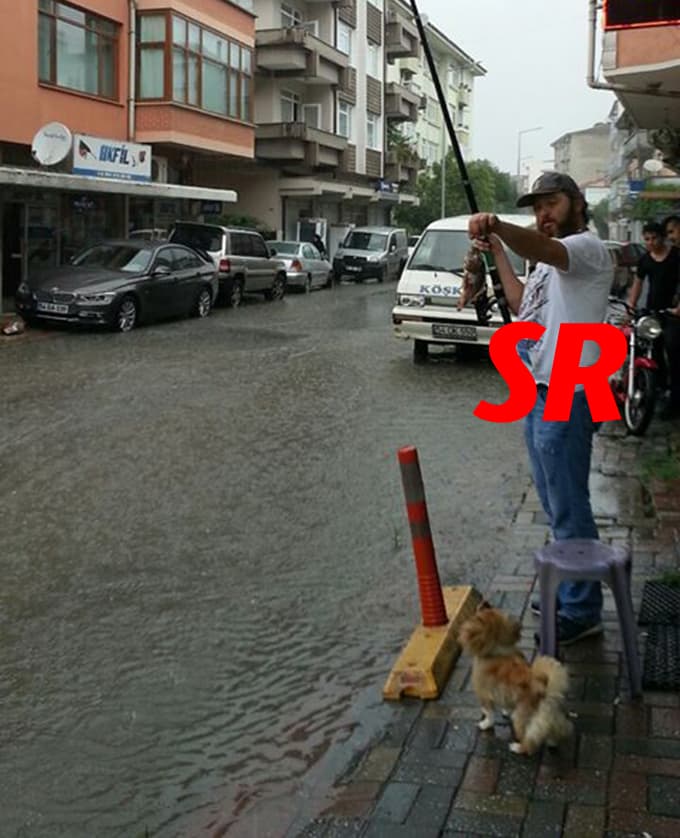 Sakarya, sağanak yağışa teslim oldu