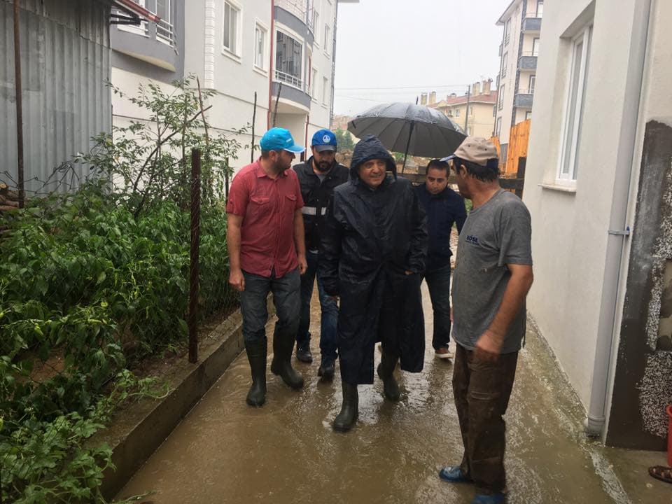 ''Yağış sonrasındaki aksiliklerden dolayı özür dileriz''