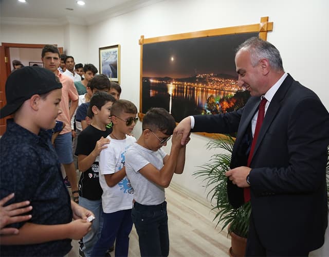 Sapanca Belediyesi'nde bayramlaşma programı gerçekleşti