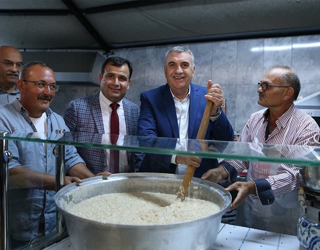 Bayramlar kardeşliğin güçlendiği zamanlardır