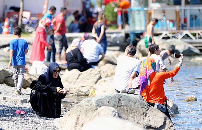 Sapanca'da bayram yoğunluğu