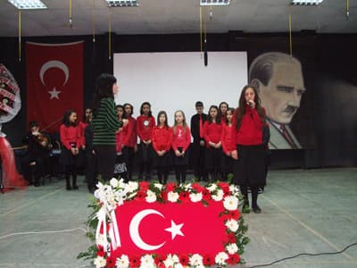 Okullarının İsimlerini En Güzel Şekilde Temsil Ettiler