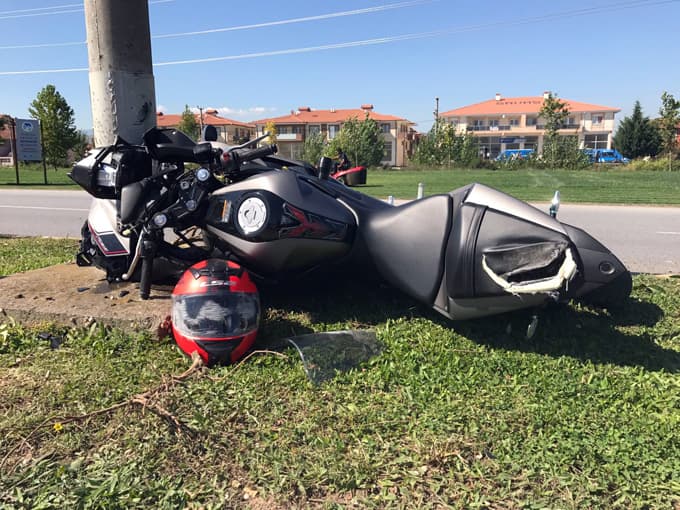 Elektrikli bisiklet ile motosiklet çarpıştı
