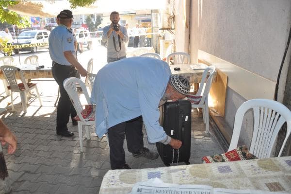 Şüpheli bavul polisi alarma geçirdi
