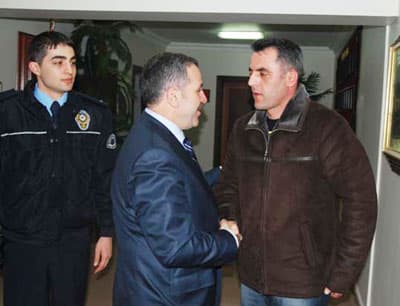 İşte Milletvekili Dediğin Böyle Olur!