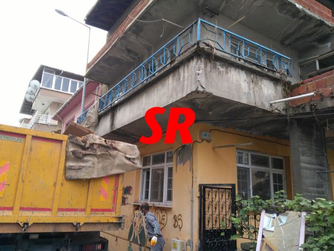 Geçen yıl temizlenen çöp ev tekrar doldu