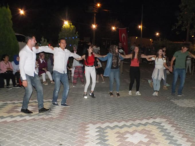Boğazköy müzikli, çekilişli eğlencede bir araya geldi