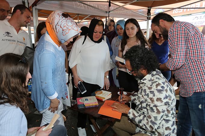 Fuarın ilk konuğu Sinan Yağmur oldu