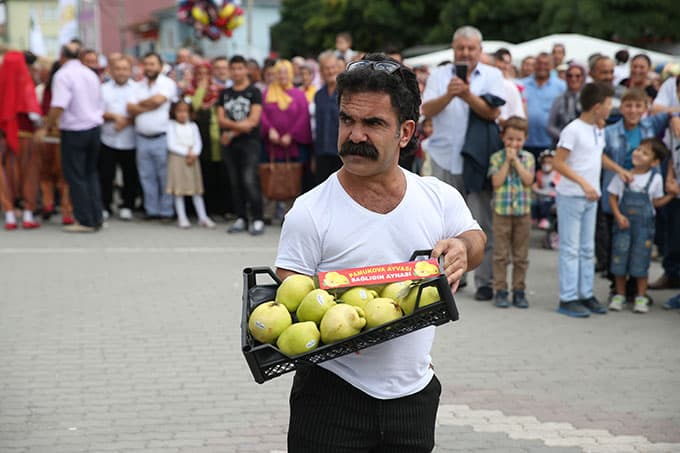Ayva Festivali renkli görüntülere sahne oldu