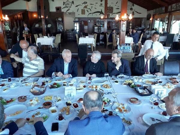 Fenerbahçe Başkanı Aziz Yıldırım, Sapanca'ya geldi