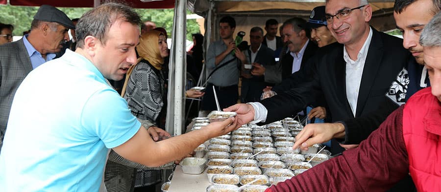 Sapanca Belediyesi 7 bin kişilik aşure dağıtacak