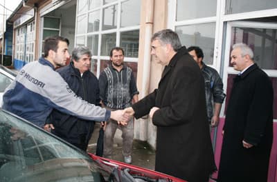"Başkalarının Olmayacak Vaatlerine İtibar Etmeyin"