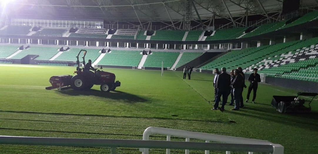 Yeni stadda gece mesaisi