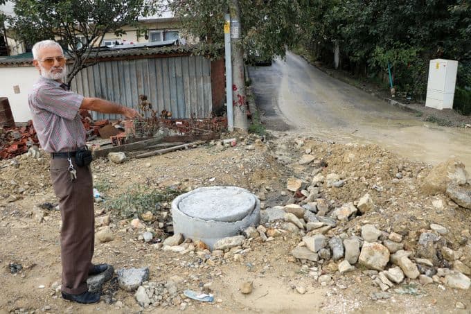 Erenler'de çamurlu yol isyanı