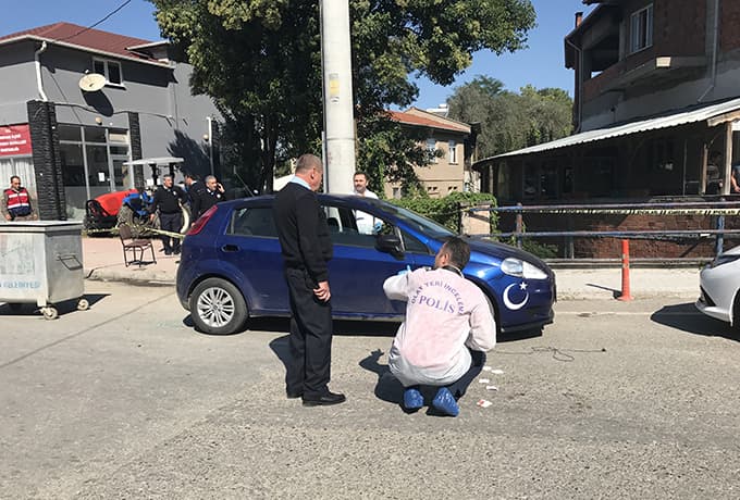 Serdivan'da güpegündüz silahlı kavga