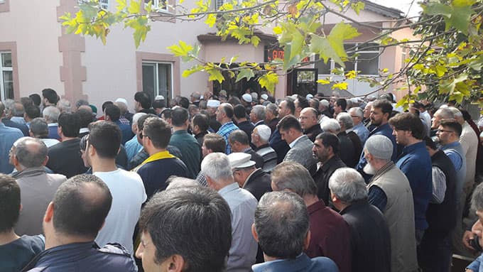 Anne Kaytaz toprağa verildi