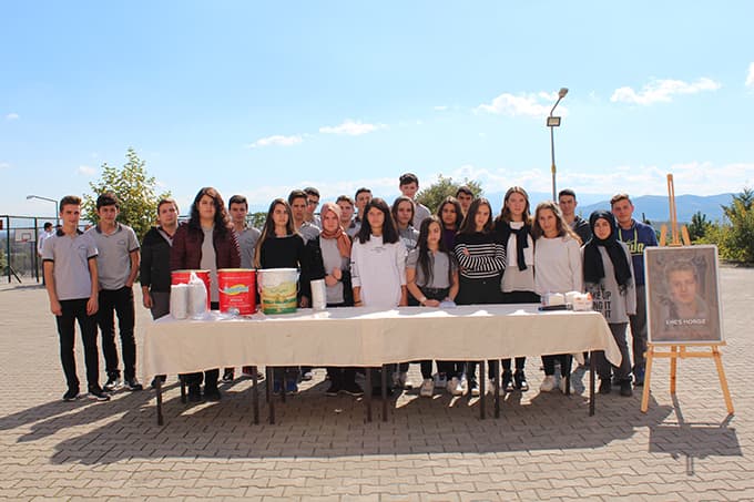 Hayatını kaybeden arkadaşlarını andılar