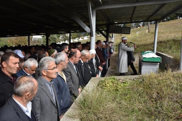 Düğünde oynarken kalp krizi geçiren adam kurtarılamadı