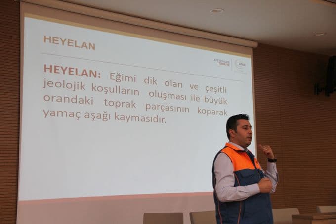 SGM öğrencilerine doğal afet eğitimi verildi
