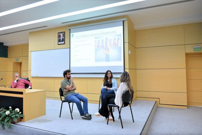 SAÜ'de aile danışmanlığı anlatıldı
