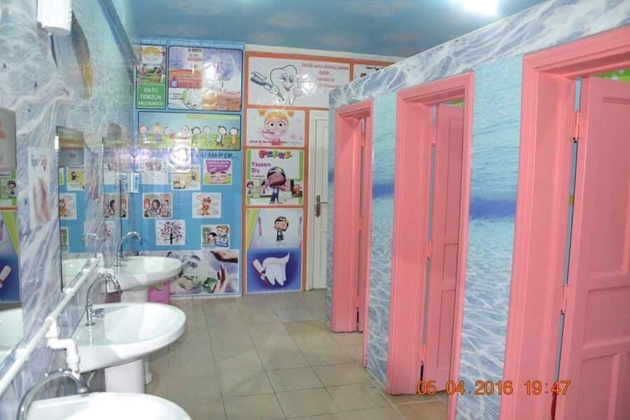 Bakanlık müsteşarı, Sapanca'daki okul için teşekkür etti
