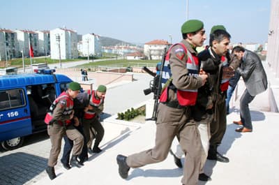 Fındık Hırsızlarını Lastik İzleri Ele Verdi